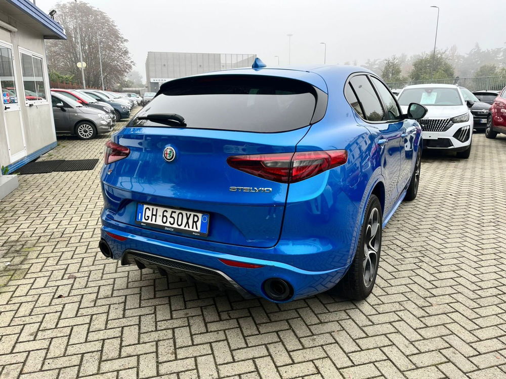 Alfa Romeo Stelvio usata a Milano (9)