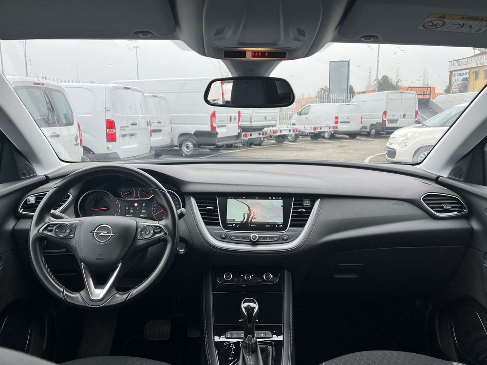 Opel Grandland X usata a Milano (17)