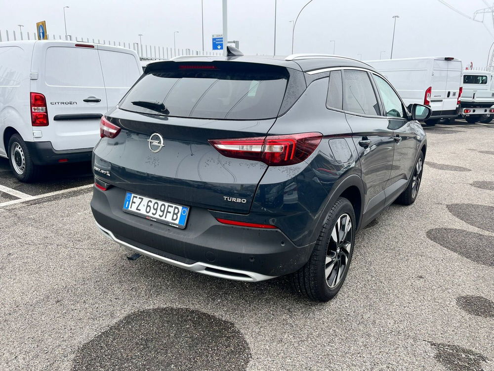 Opel Grandland X usata a Milano (7)