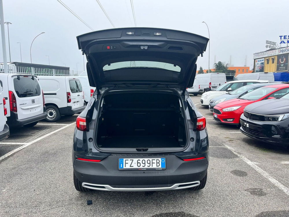 Opel Grandland X usata a Milano (9)