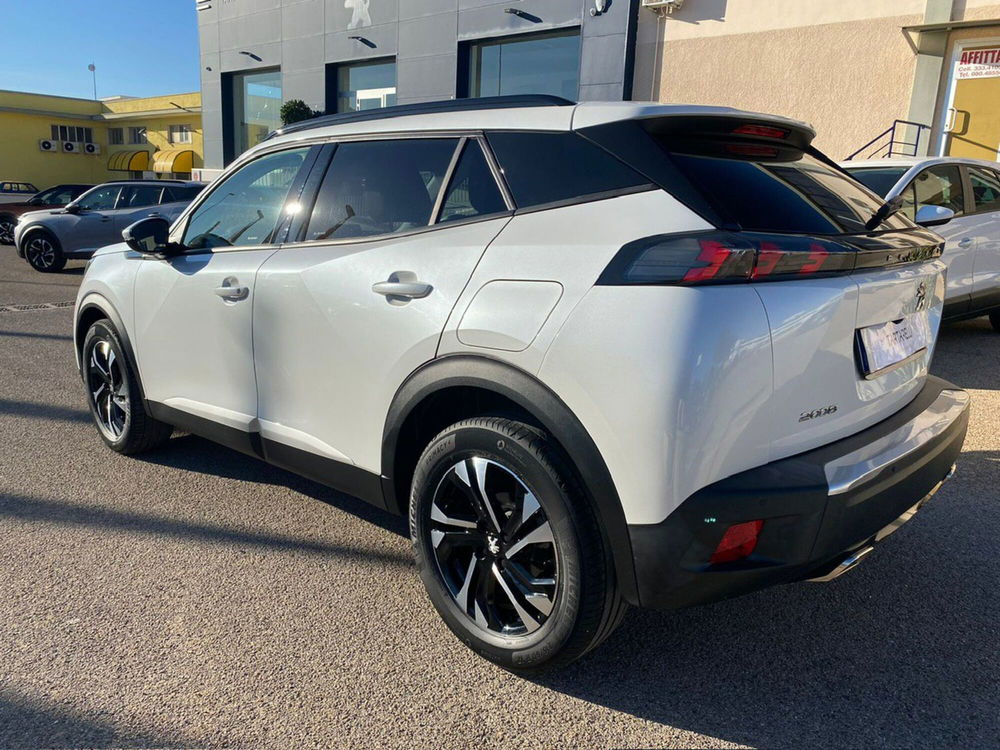 Peugeot 2008 usata a Bari (6)