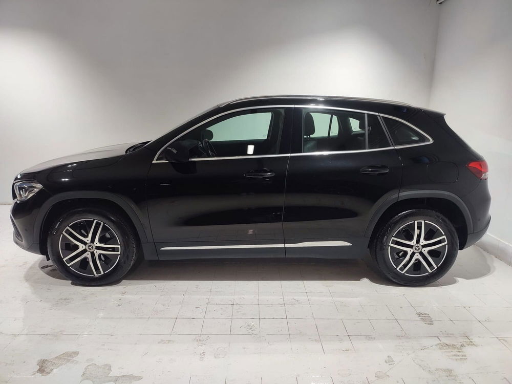 Mercedes-Benz GLA SUV usata a Napoli (9)