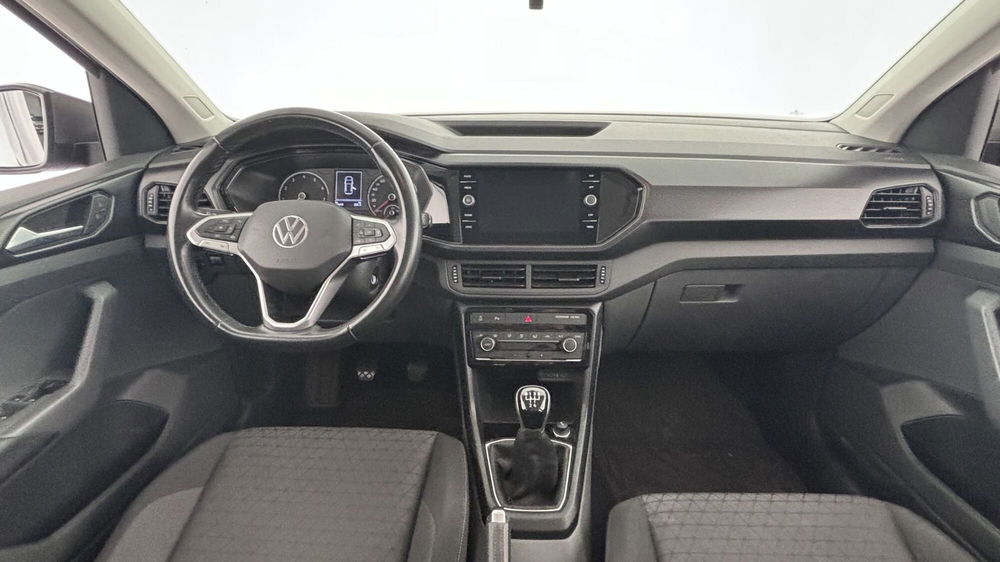 Volkswagen T-Cross usata a Massa-Carrara (10)