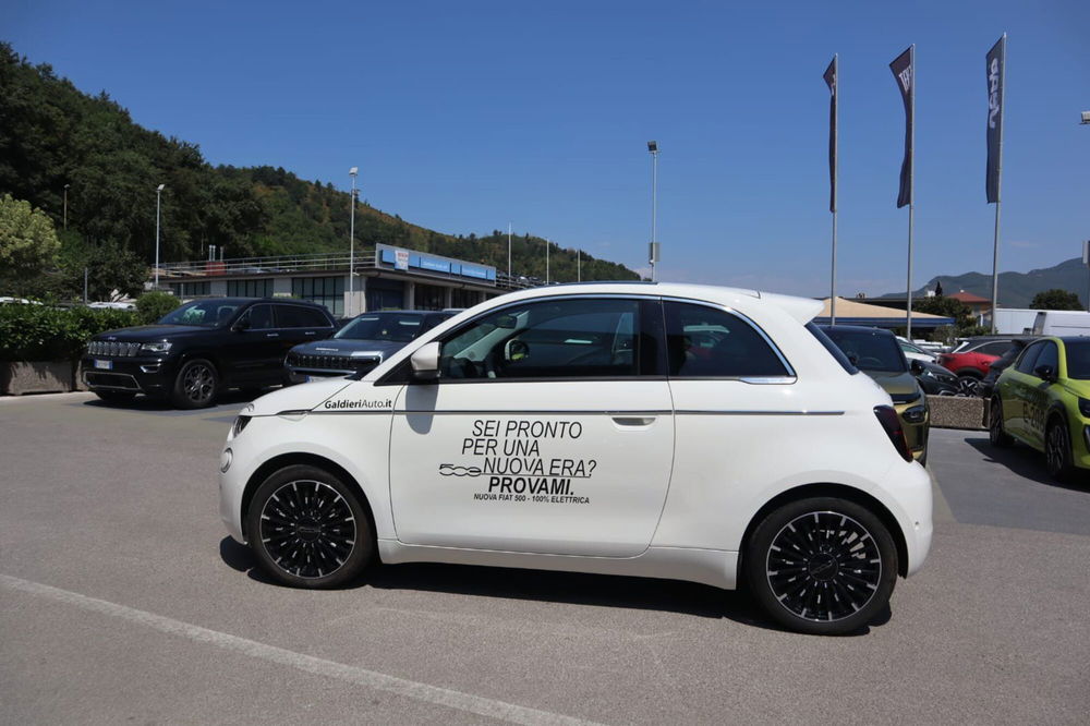 Fiat 500e usata a Salerno (14)