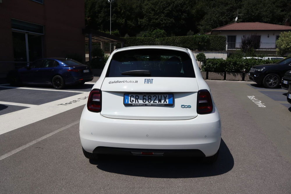 Fiat 500e usata a Salerno (17)