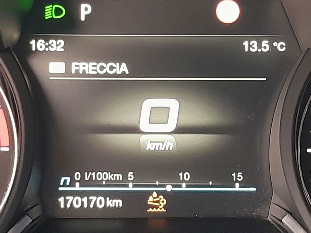 Alfa Romeo Stelvio usata a Ancona (13)