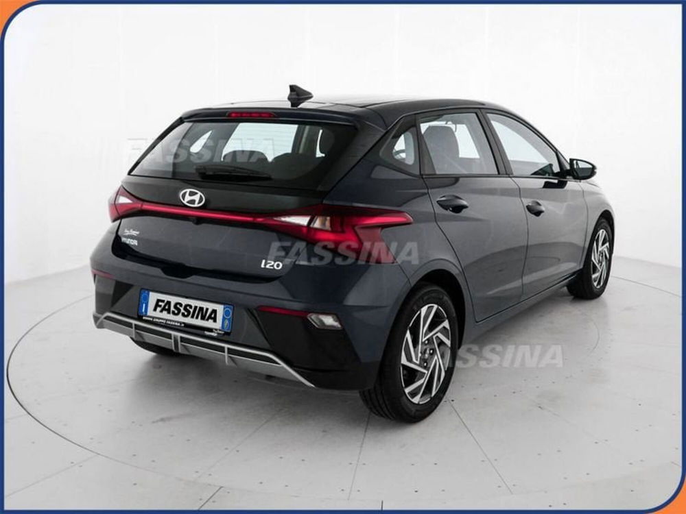 Hyundai i20 nuova a Milano (6)