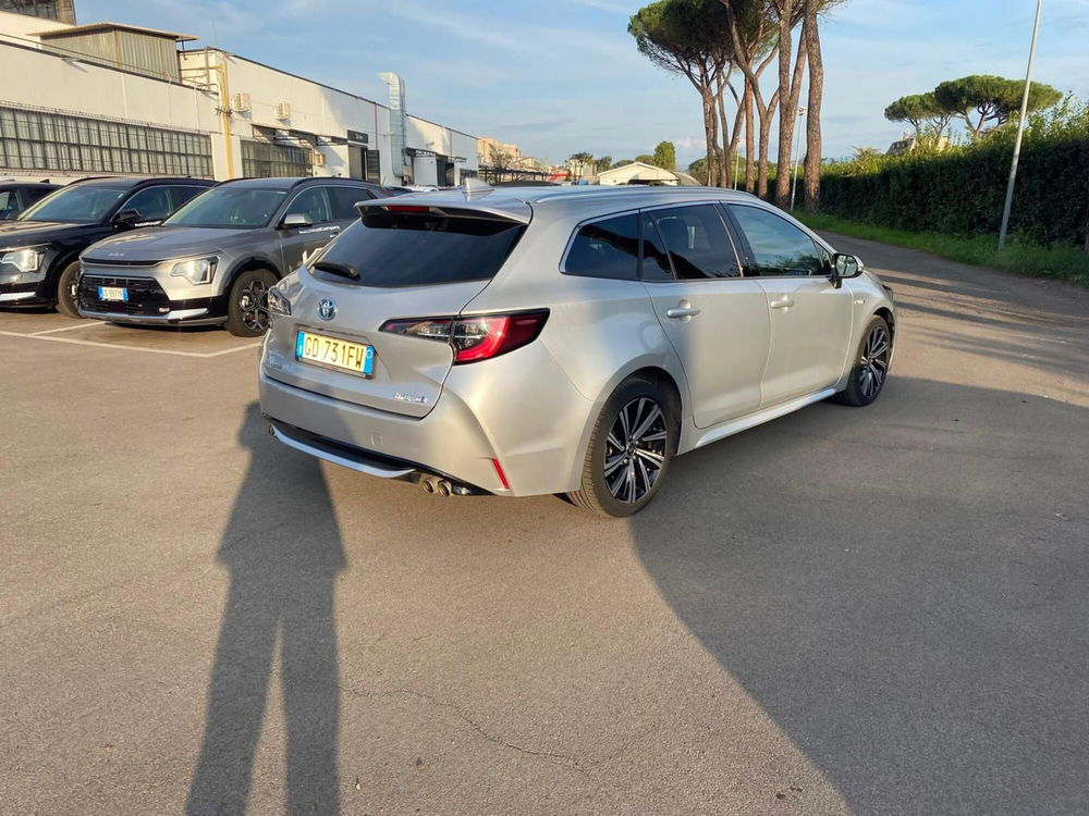 Toyota Corolla Touring Sports usata a Roma (11)