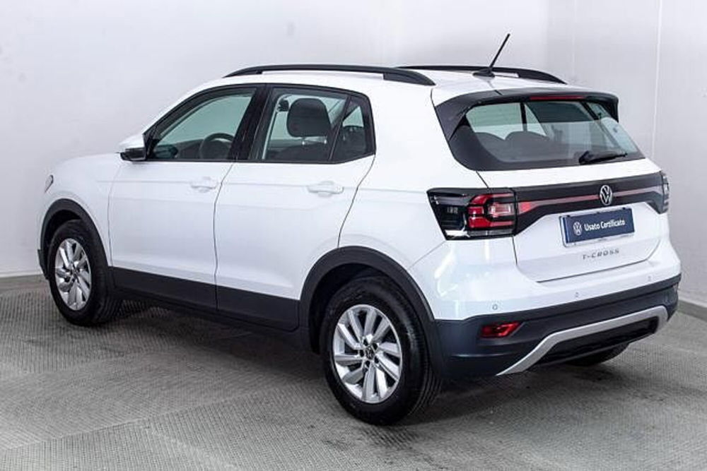 Volkswagen T-Cross usata a Novara (4)