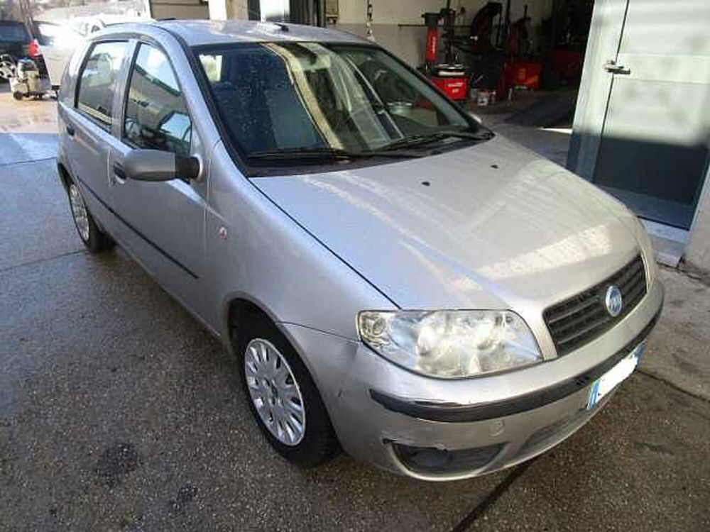 Fiat Punto usata a Roma (10)