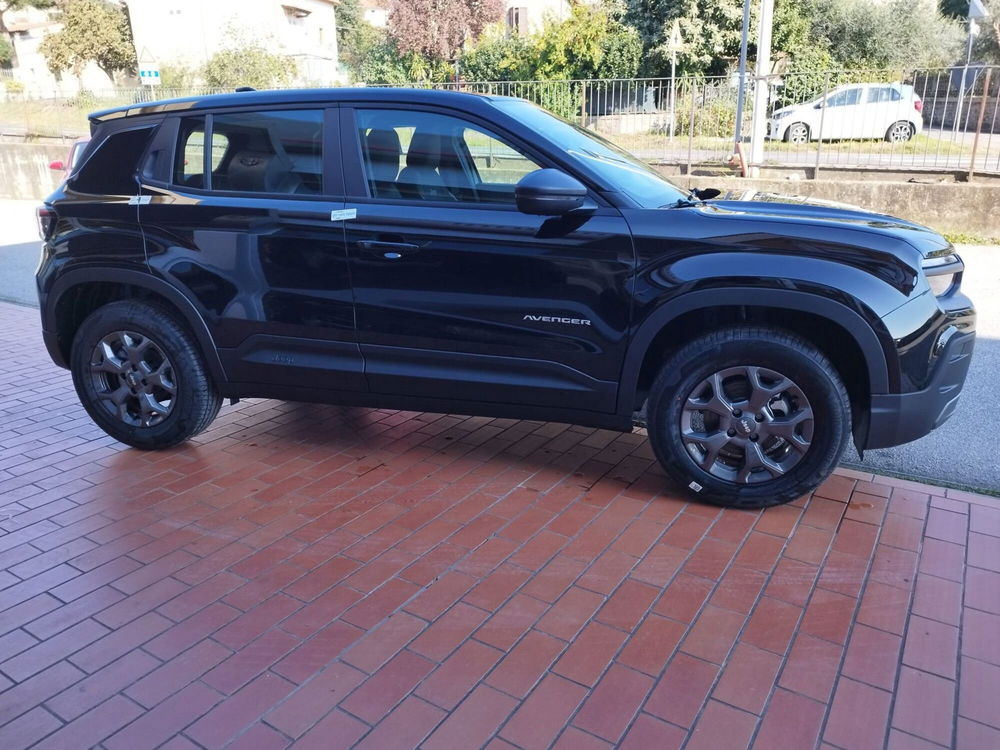 Jeep Avenger nuova a Arezzo (8)