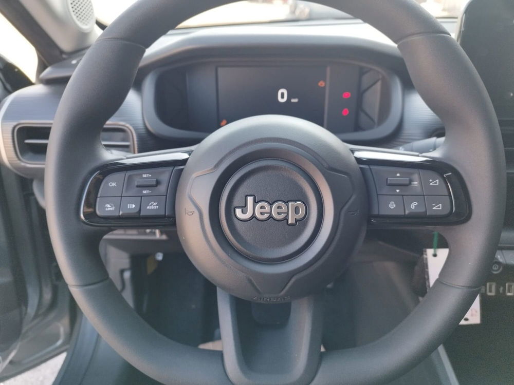 Jeep Avenger nuova a Arezzo (15)