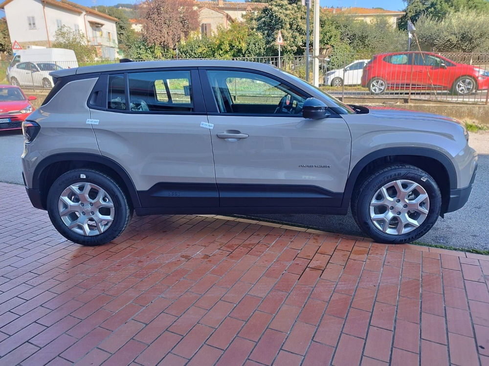 Jeep Avenger nuova a Arezzo (5)