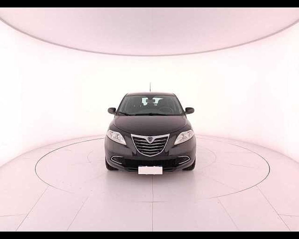 Lancia Ypsilon usata a Venezia (2)