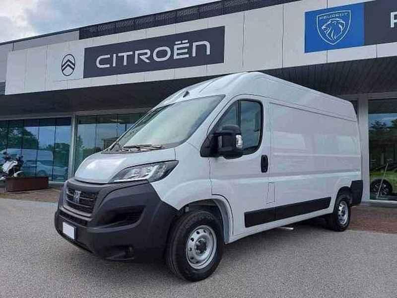 Fiat Ducato Furgone 33 2.2 Mjt 140CV AT9 PM-TN Furgone nuova a Portogruaro