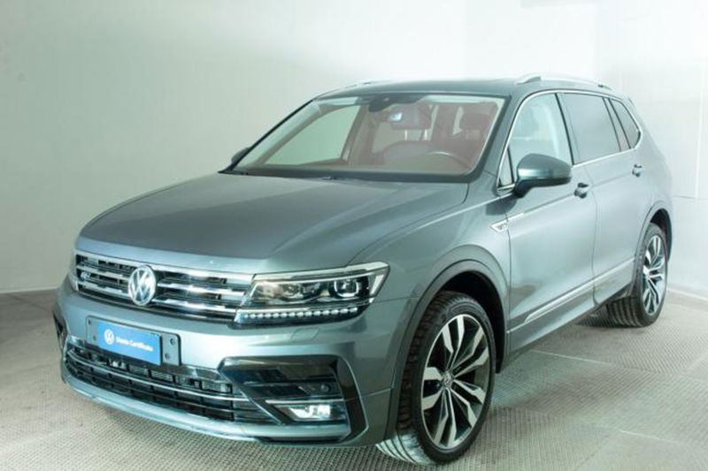 Volkswagen Tiguan Allspace 2.0 TDI 200 CV SCR DSG 4MOTION R-Line del 2021 usata a Paruzzaro