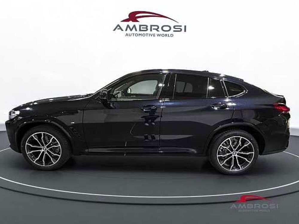 BMW X4 nuova a Viterbo (6)