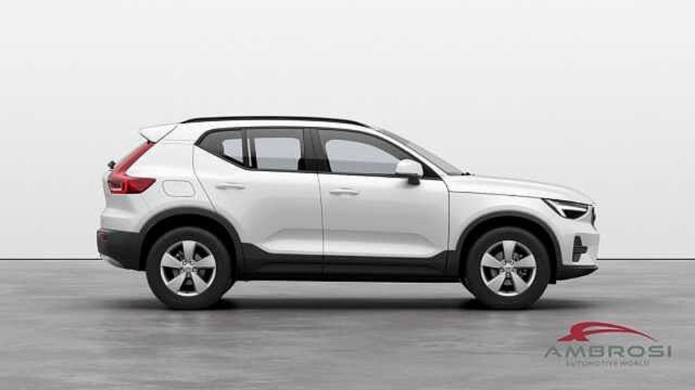 Volvo XC40 nuova a Viterbo (4)