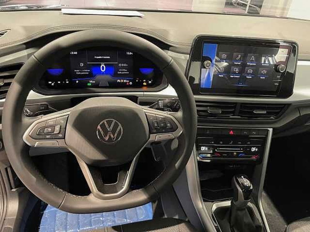 Volkswagen T-Roc nuova a Genova (11)