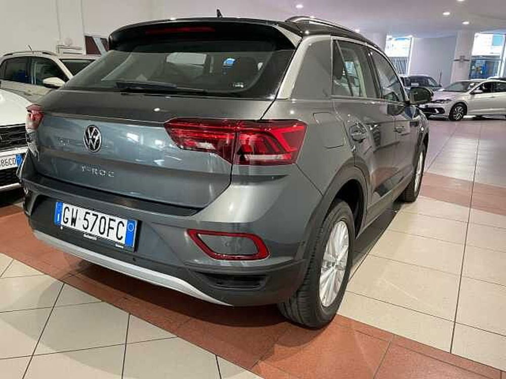 Volkswagen T-Roc nuova a Genova (5)