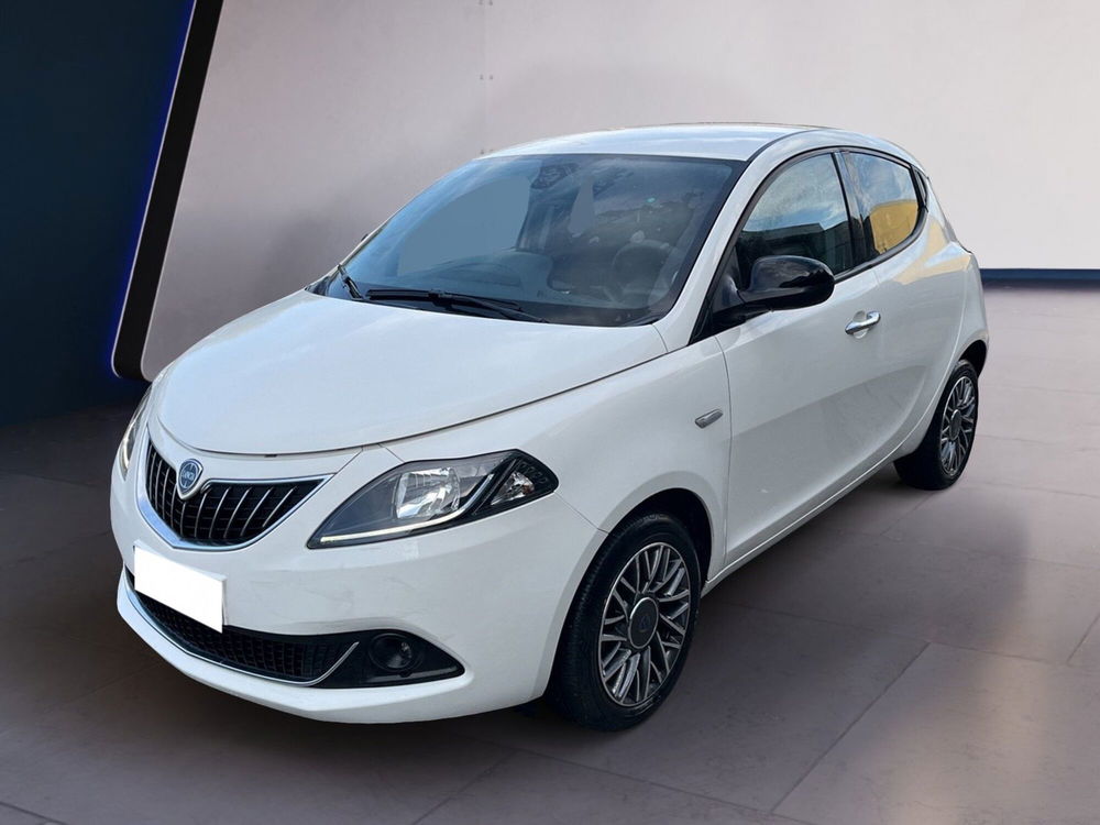 Lancia Ypsilon usata a Torino (2)