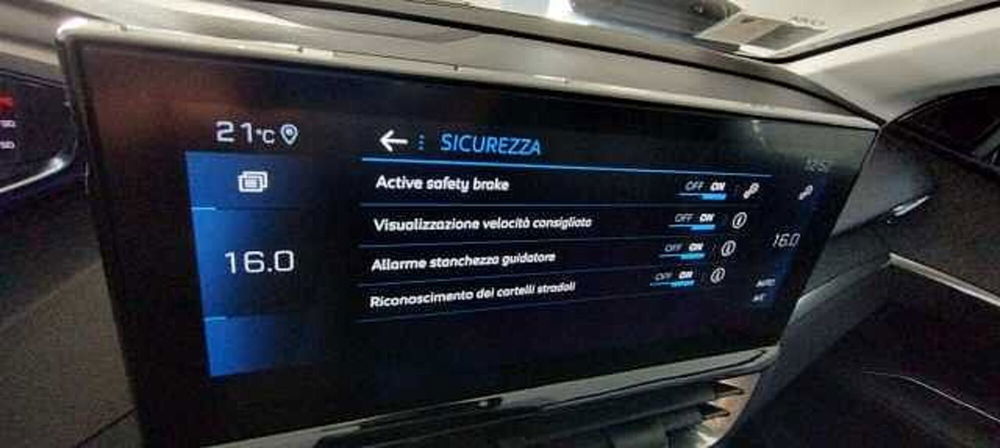 Peugeot 3008 usata a Viterbo (17)