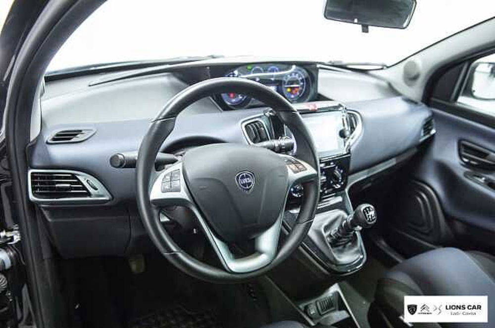 Lancia Ypsilon usata a Lodi (9)