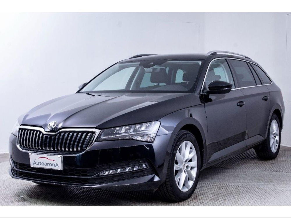 Skoda Superb Station Wagon usata a Novara