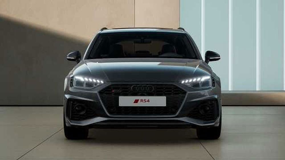 Audi RS 4 Avant nuova a Varese (2)