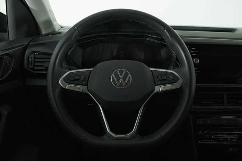 Volkswagen T-Cross usata a Como (12)