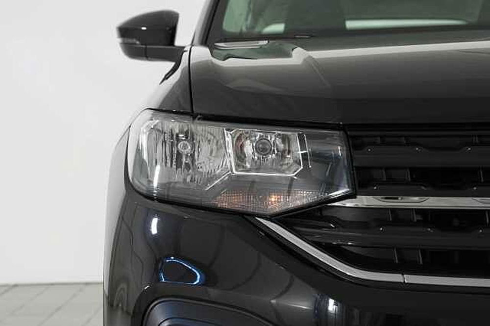 Volkswagen T-Cross usata a Como (16)