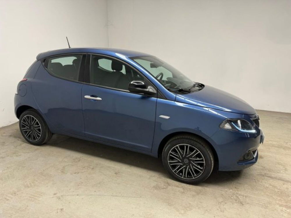 Lancia Ypsilon usata a Biella (8)