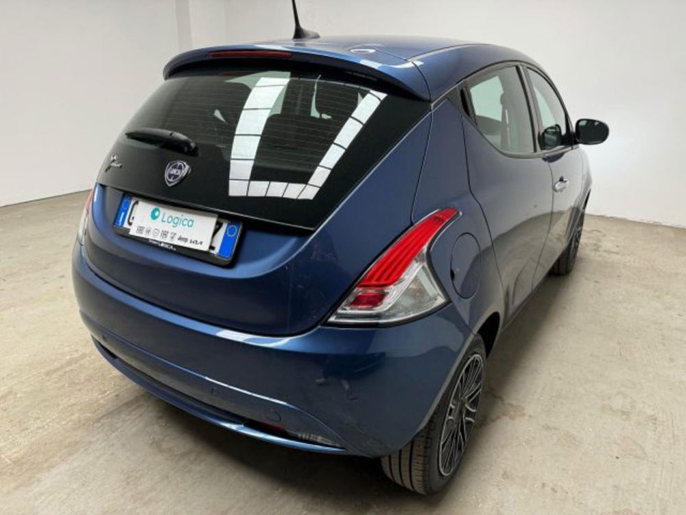 Lancia Ypsilon usata a Biella (9)