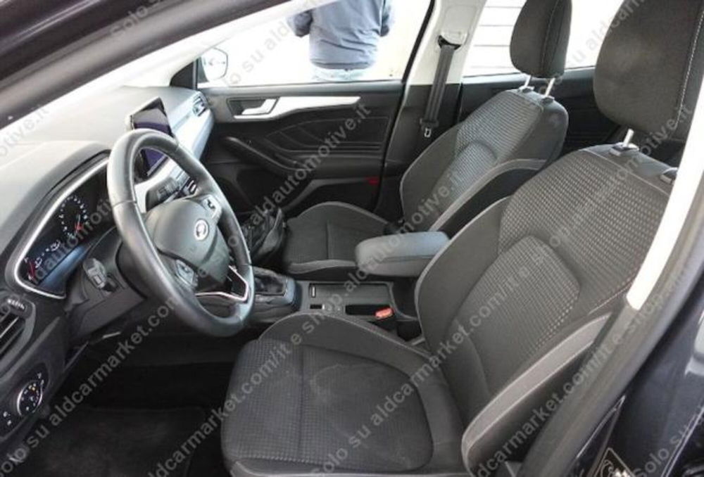 Ford Focus Station Wagon usata a Lecce (5)