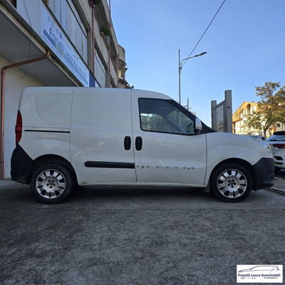 Fiat Dobl&ograve; Furgone 1.6 MJT 105CV PL-TN Cargo Maxi Lamierato SX  del 2014 usata a Cassano allo Ionio