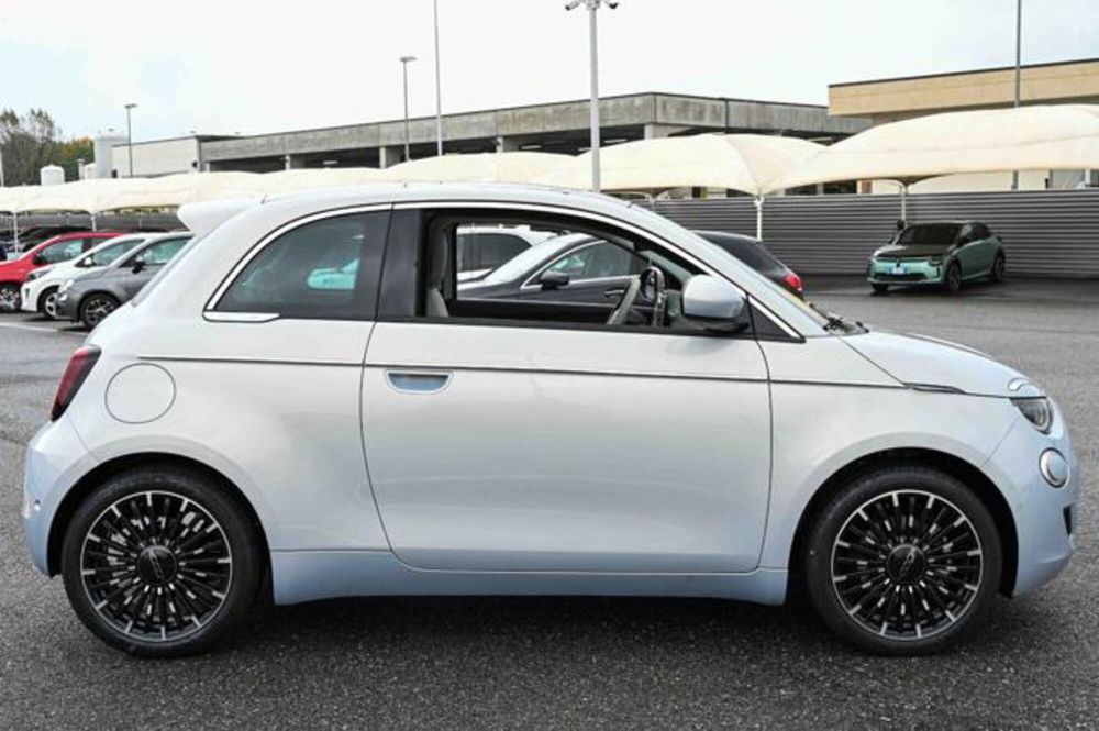 Fiat 500e nuova a Torino (4)