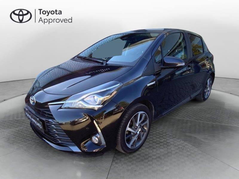 Toyota Yaris 1.5 Hybrid 5 porte Y20 Bitone  del 2019 usata a Perugia