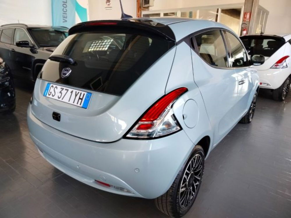 Lancia Ypsilon usata a Forlì-Cesena (8)