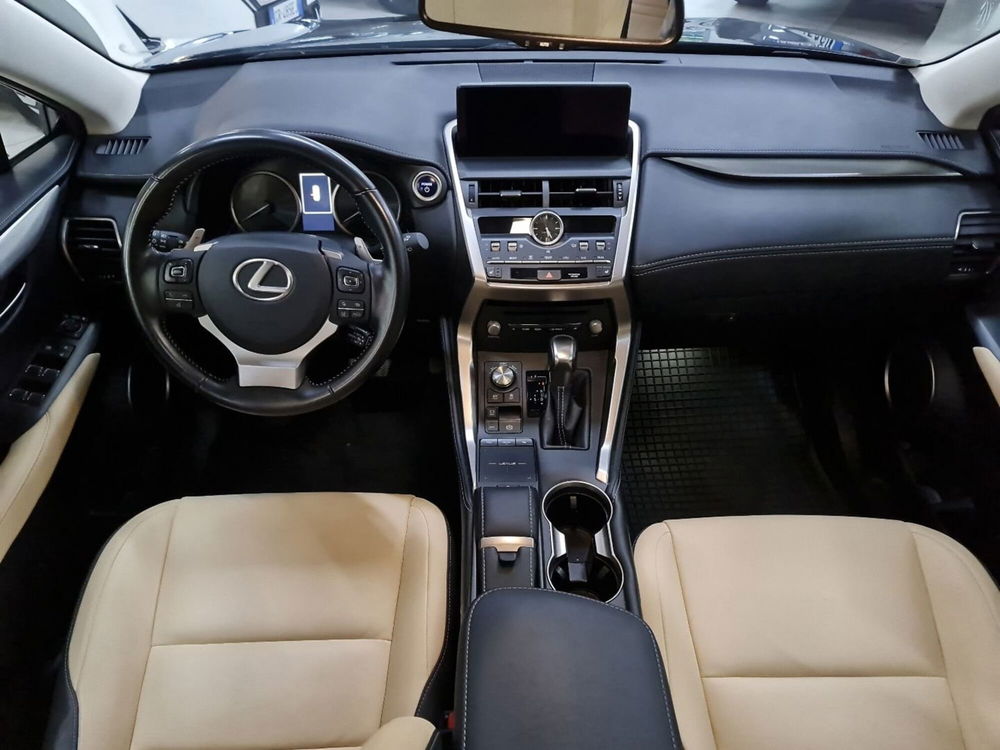 Lexus NX usata a Bologna (10)