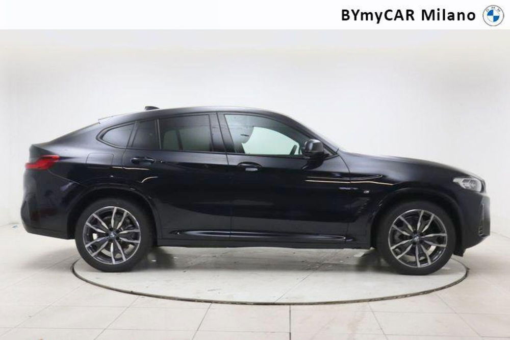 BMW X4 nuova a Milano (7)