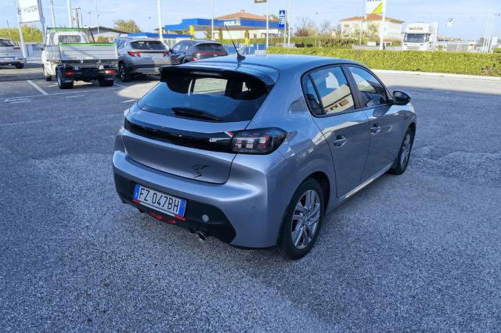 Peugeot 208 usata a Udine (4)