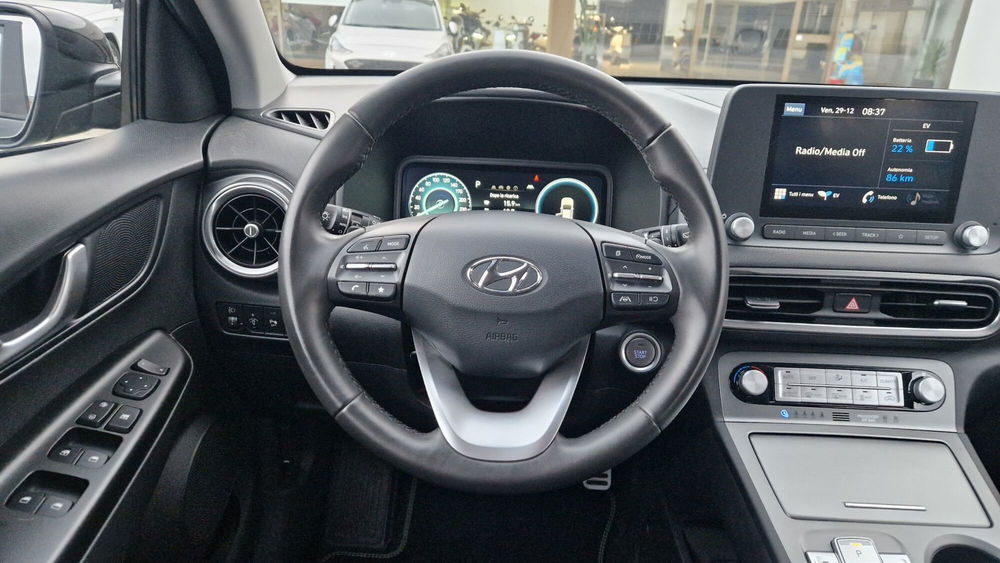 Hyundai Kona nuova a Vercelli (11)