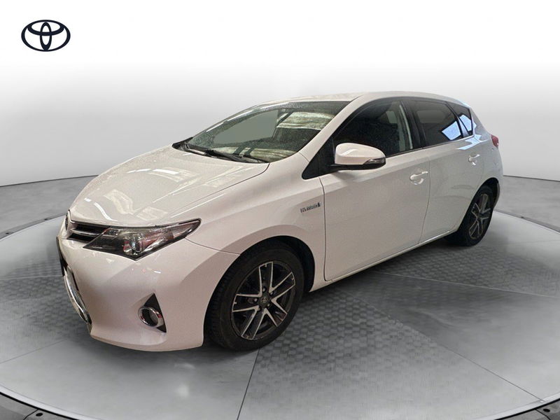 Toyota Auris 1.8 Hybrid Active Plus del 2015 usata a Ragusa