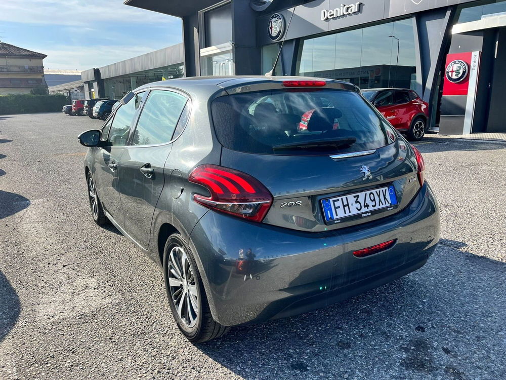 Peugeot 208 usata a Milano (6)