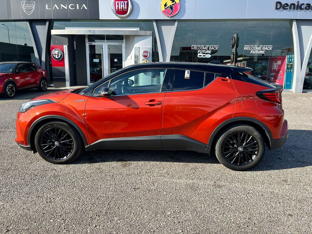 Toyota Toyota C-HR usata a Milano (4)