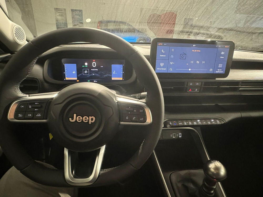 Jeep Avenger nuova a Benevento (8)