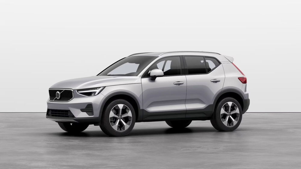 Volvo XC40 nuova a Como