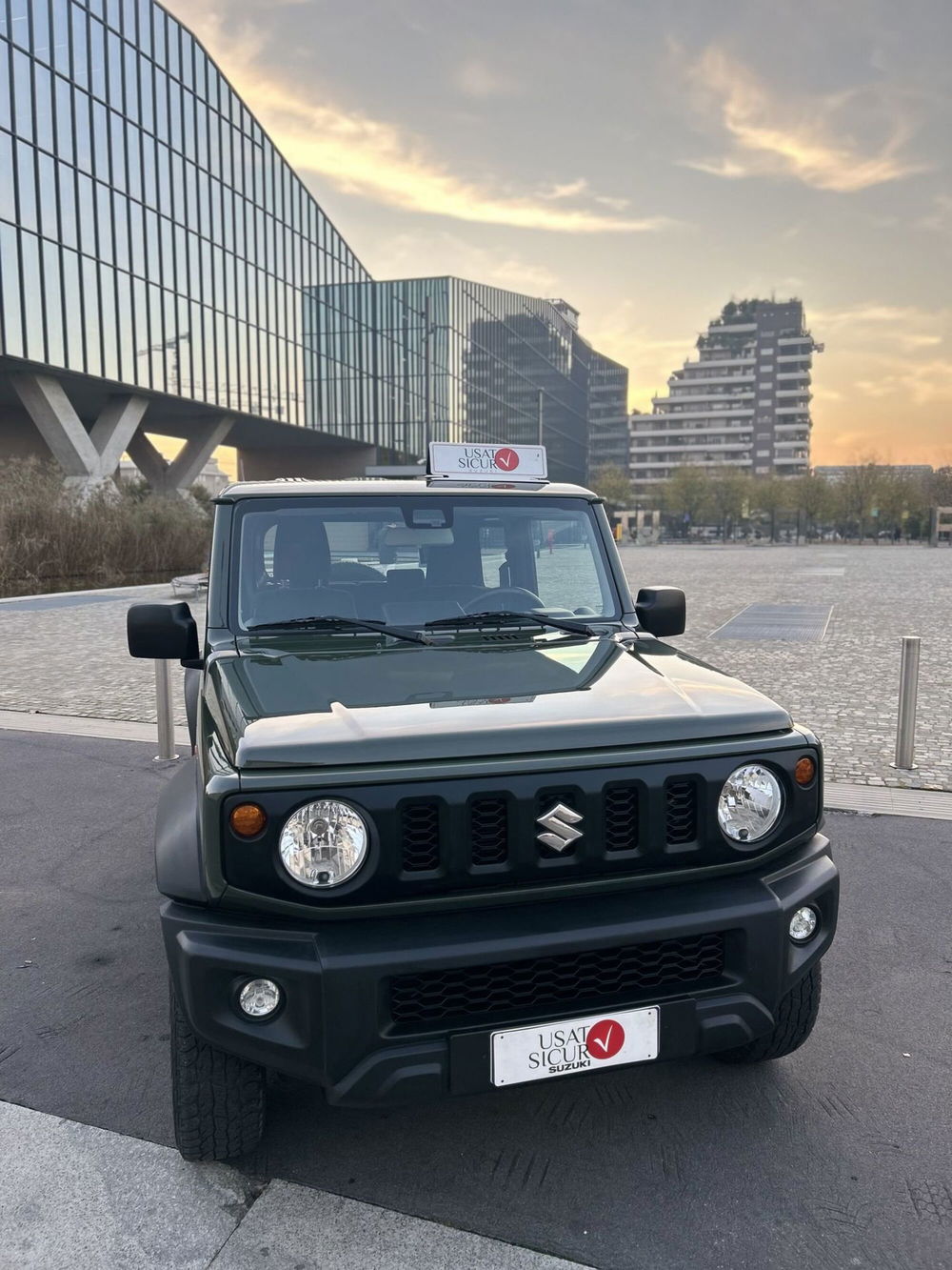 Suzuki Jimny usata a Milano (2)