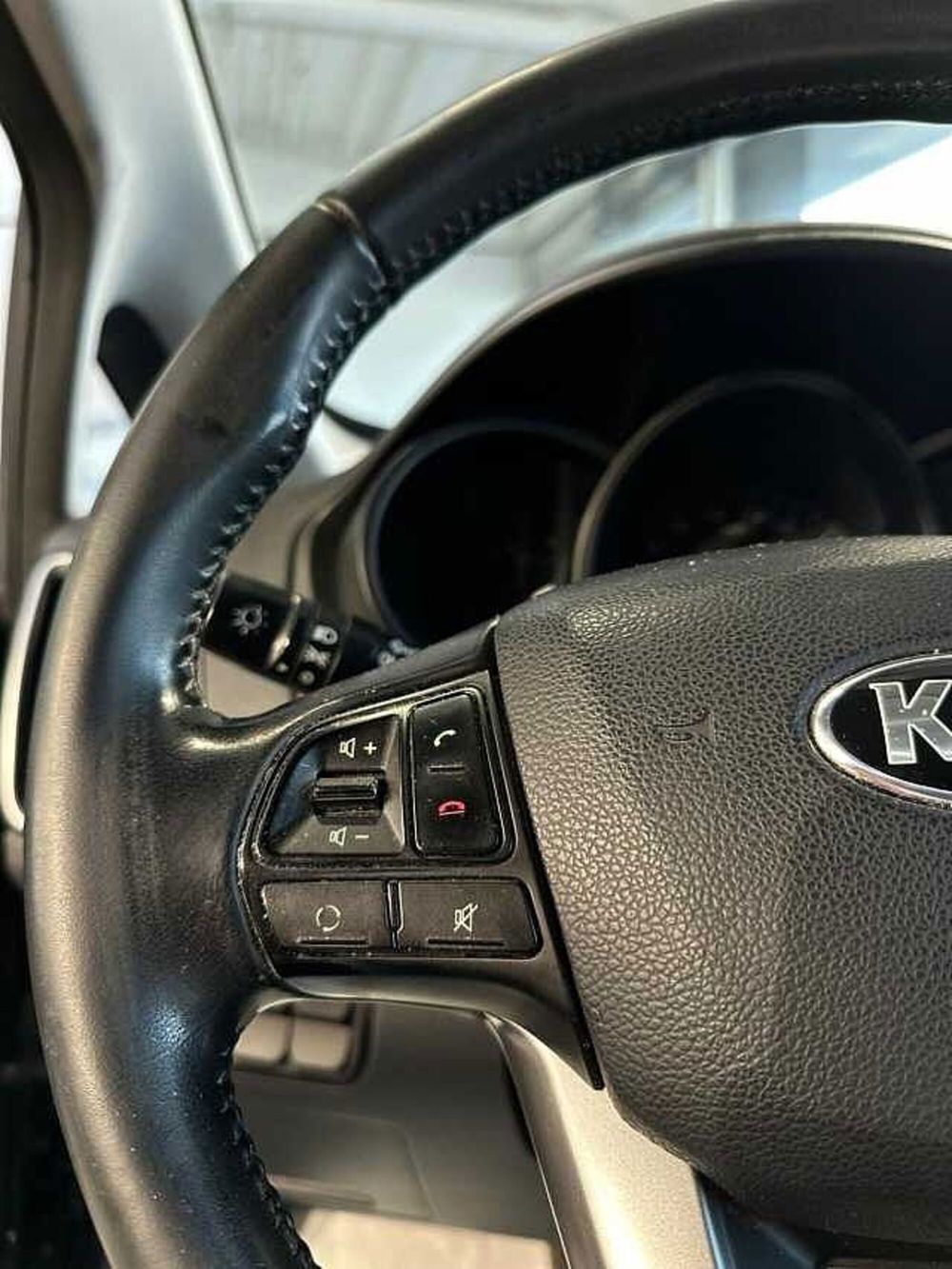 Kia Rio usata a Venezia (15)