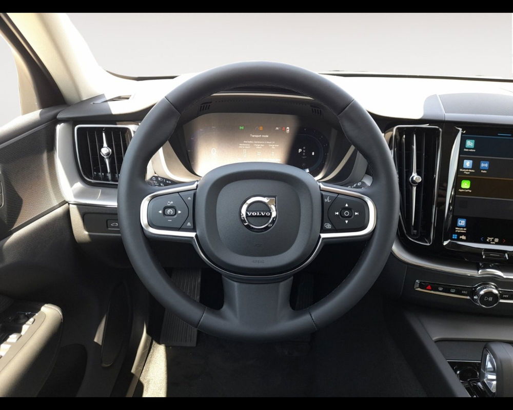 Volvo XC60 nuova a Ravenna (12)